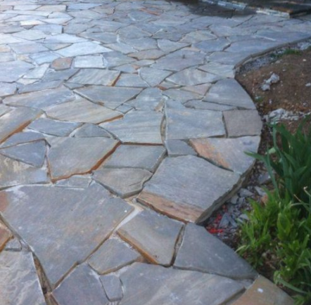 Natural flagstone patio with tight joints